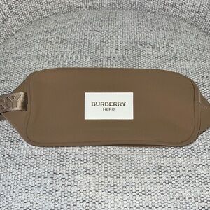 NEW Burberry Hero Tan Travel Bag